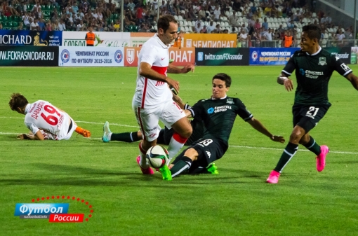 Не место для дискуссий. Каким получился первый состав Слуцкого