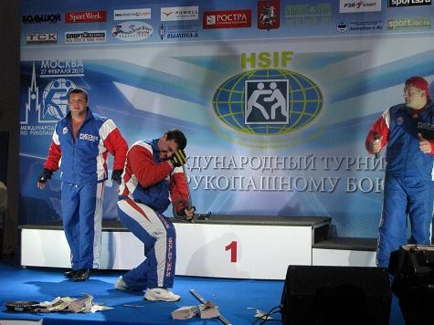 "Русские богатыри" - футболистам: "Парни, бейтесь до конца!" (видео) "Русские богатыри" - футболистам: "Парни, бейтесь до конца!" (видео)