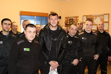 Артем Фидлер посетил колонию строгого режима в Екатеринбурге (фото)