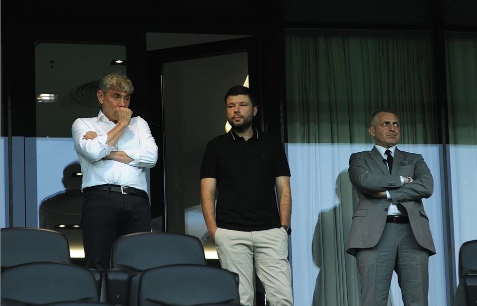 Игнатьев вместо контракта выбил у "Краснодара" трансфер в "Рубин". Галицкий заработал, но отдалился от мечты