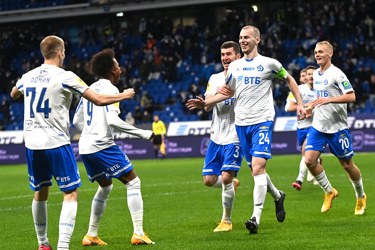 Автор дубля Соболев, антагонист Дзюба и ремейк ЧМ от Акинфеева. Сборная лучших игроков 14 тура РПЛ