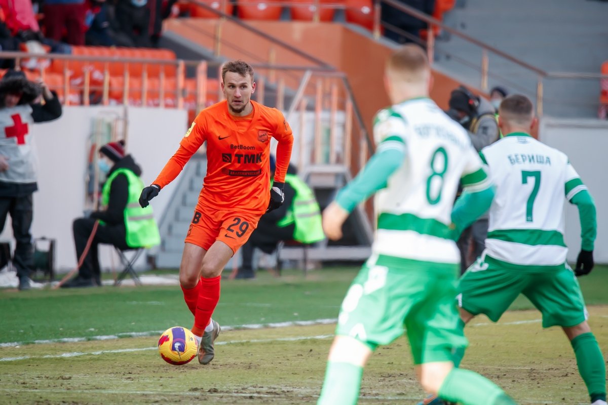 Artem lysenko футболист. мамин урал. мамин урал. мамин урал. мамин футболист урал.