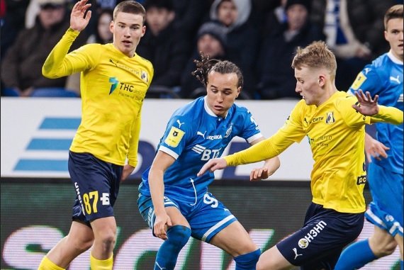 "Динамо" не догонит "Зенит". Матч с "Ростовом" еще раз показал проблемы Сандро Шварца