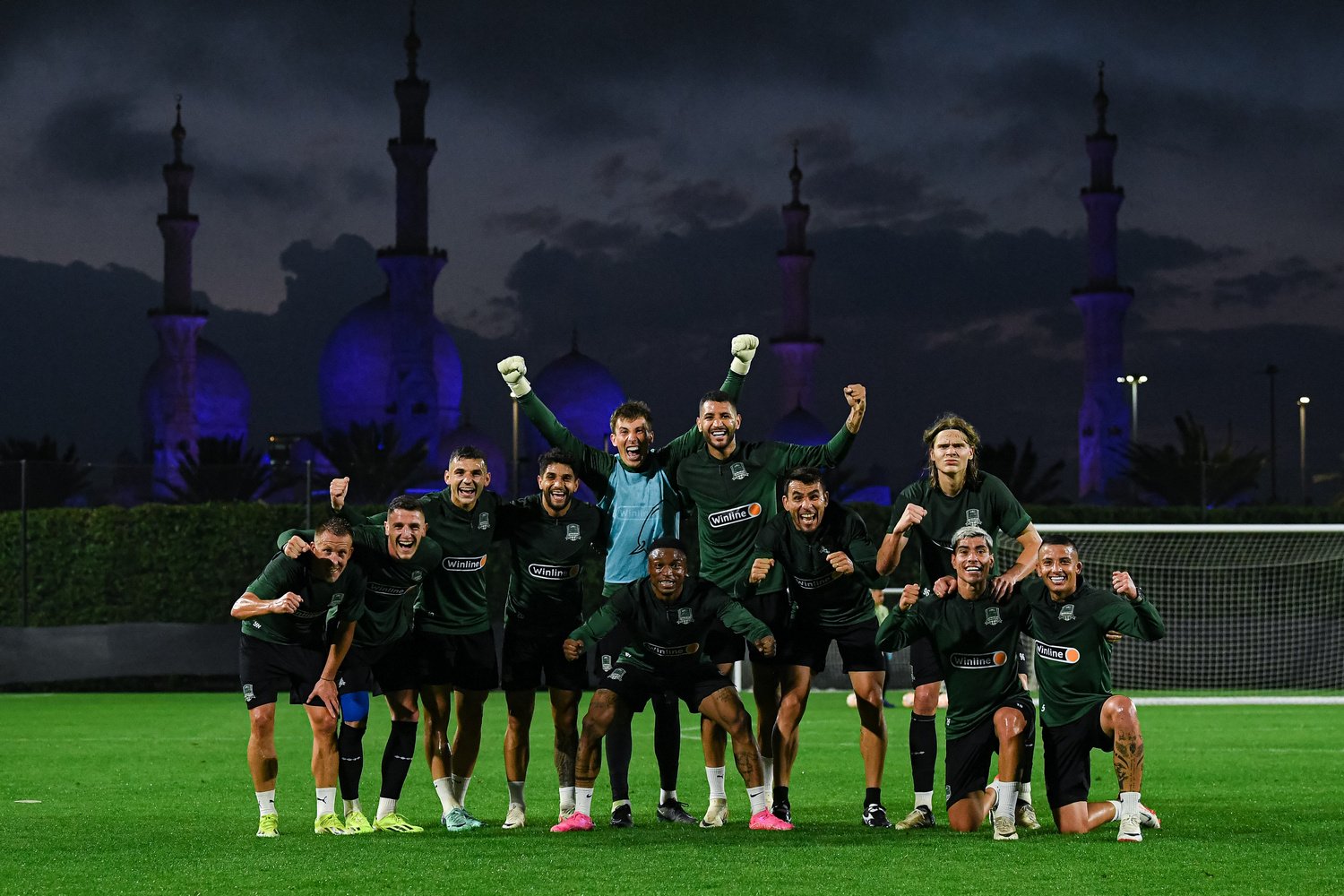 «Спартак» – чемпион межсезонья, трансформация в «Зенит» Рио-де-Жанейро, мстительный ЦСКА и сбросивший балласт «Локо»