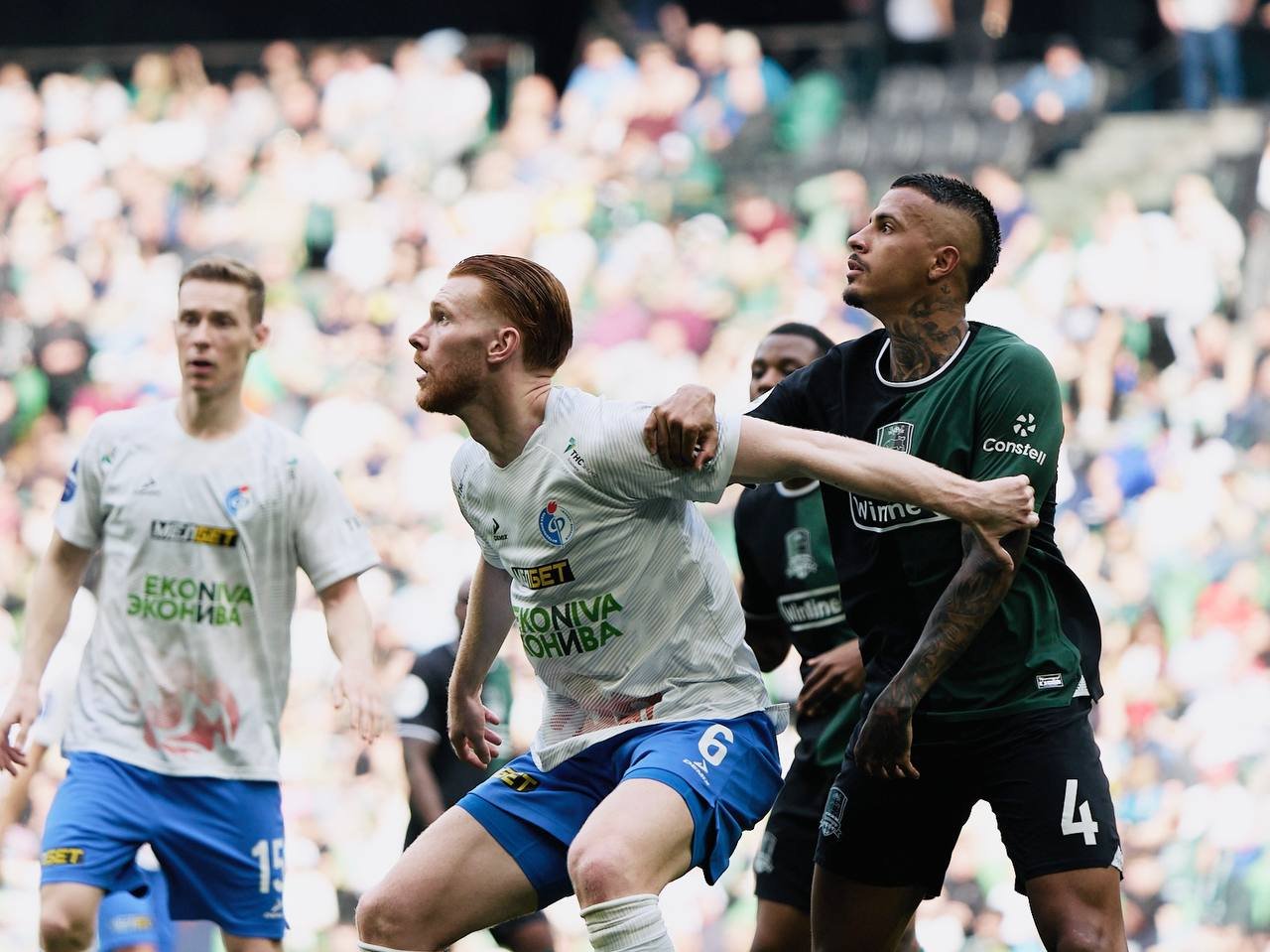 Возвращение Сперцяна, красивейший гол Олусегуна и отставка Пятибратова в раздевалке. «Факел» деклассирован в Краснодаре