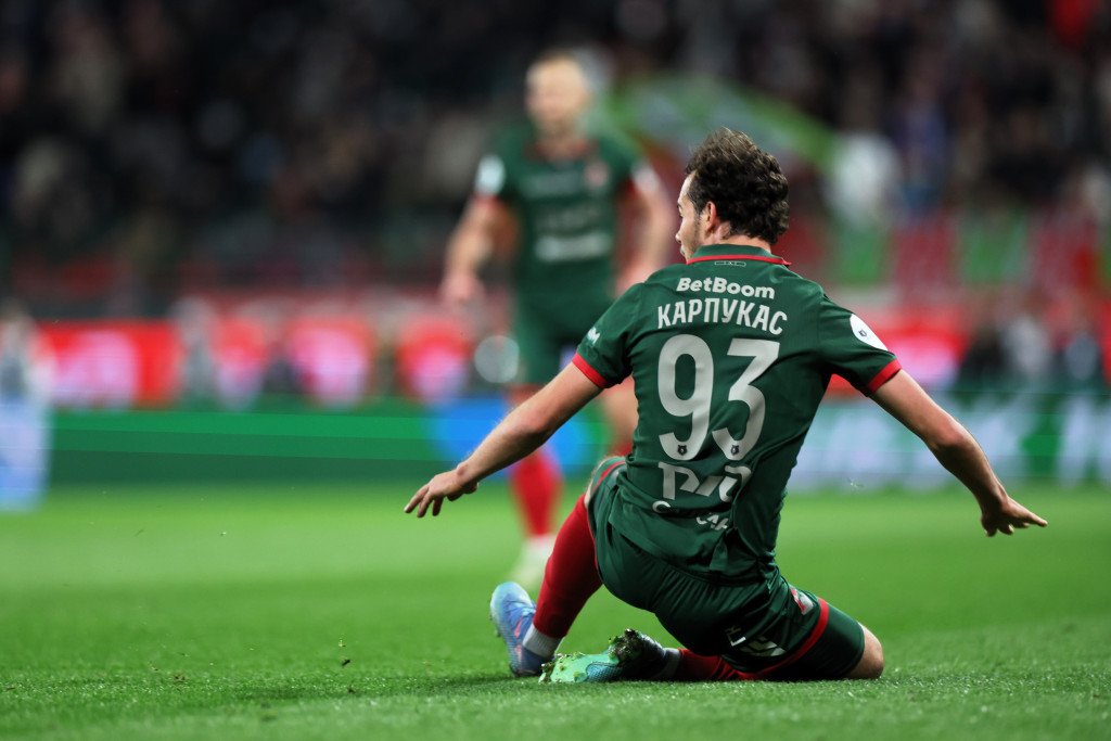 «Локомотив» в тисках бюджета: вероятный уход лидеров, сорванный трансфер Олейникова и мечта о чемпионстве