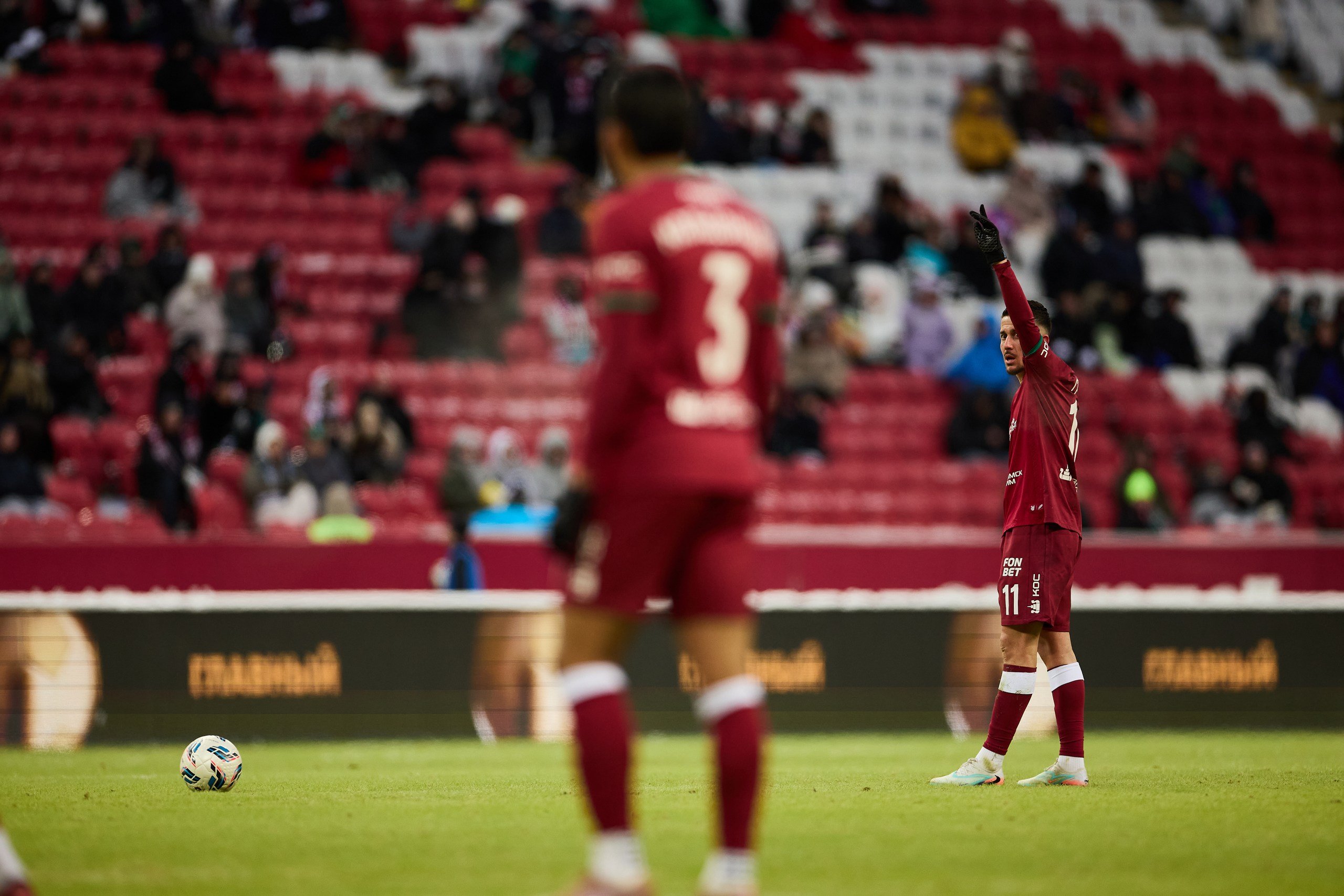 «Рубин» обыграл «Локомотив» в большинстве и ворвался в восьмёрку